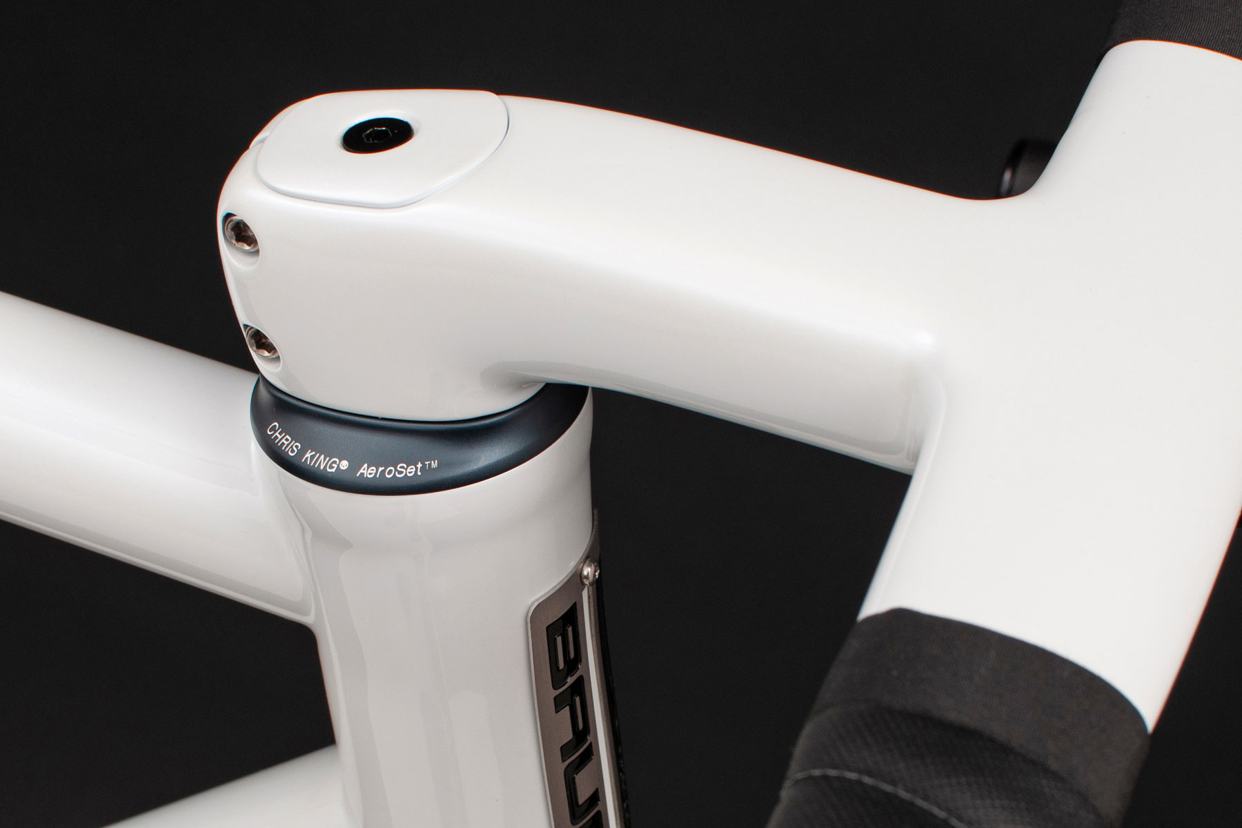 Chris King AeroSet 1, 2, 3… Fully Integrated Cable Routing For All in More Headset Options Chris King AeroSet 1, 2, 3… Fully Integrated Cable Routing For All in More Headset Options