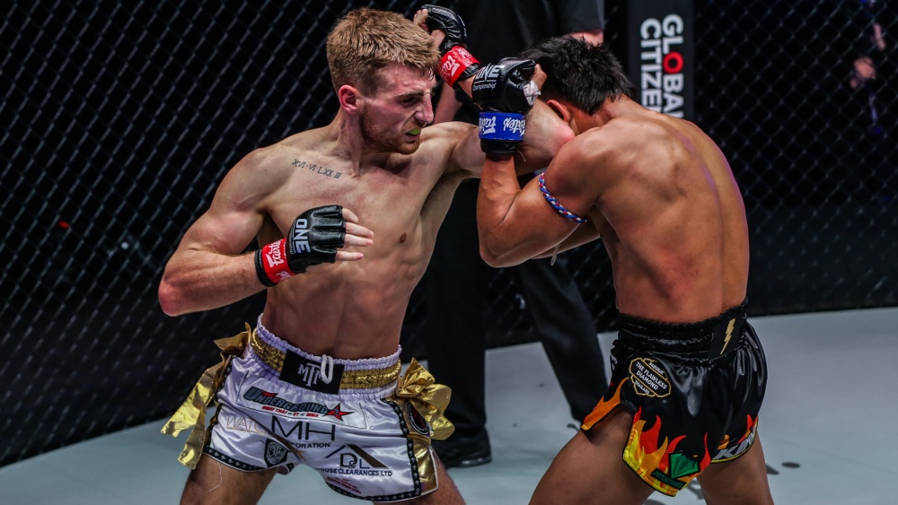 How To Fight Like Jonathan Haggerty How To Fight Like Jonathan Haggerty