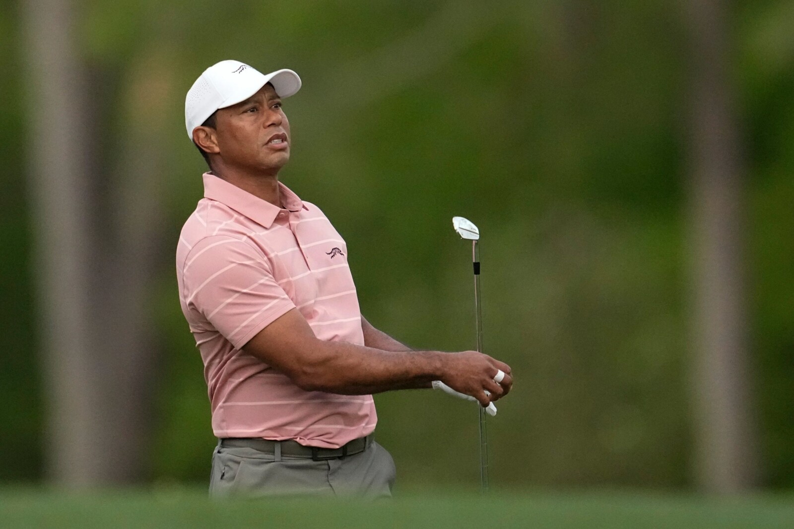 Masters day one: Tiger Woods faces daunting 23 holes on Friday
