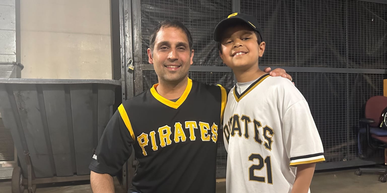 Father/son Bucs fans catch Cutch’s 300th HR, then meet the star himself