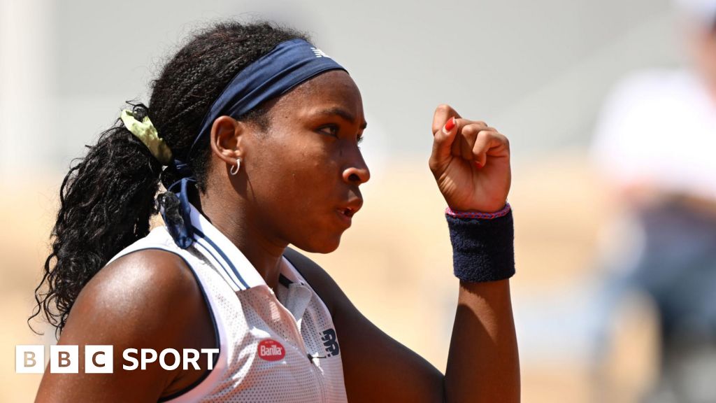 Gauff recovers to set up Swiatek semi-final Gauff recovers to set up Swiatek semi-final