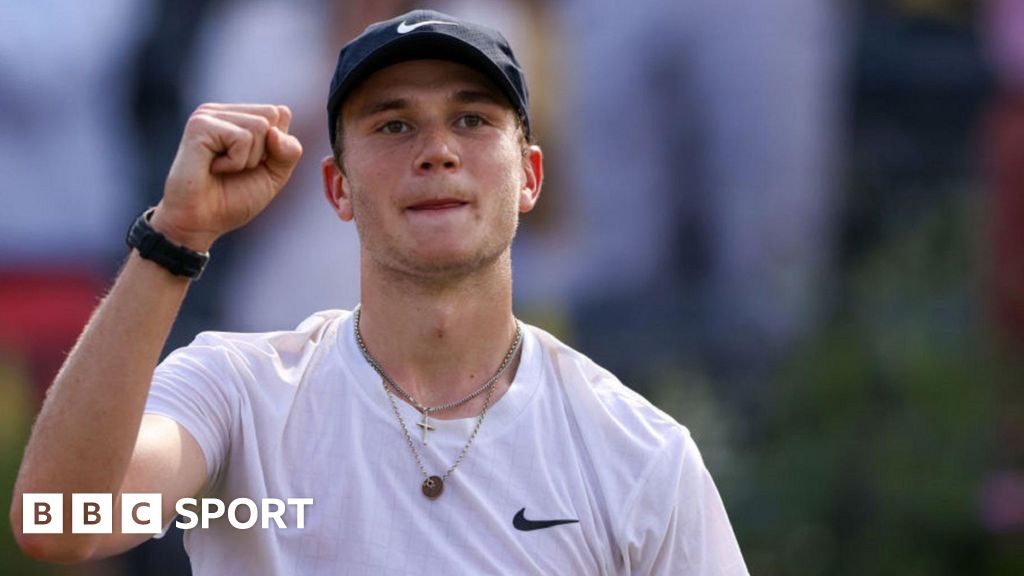 Britain's Draper reaches Stuttgart Open final