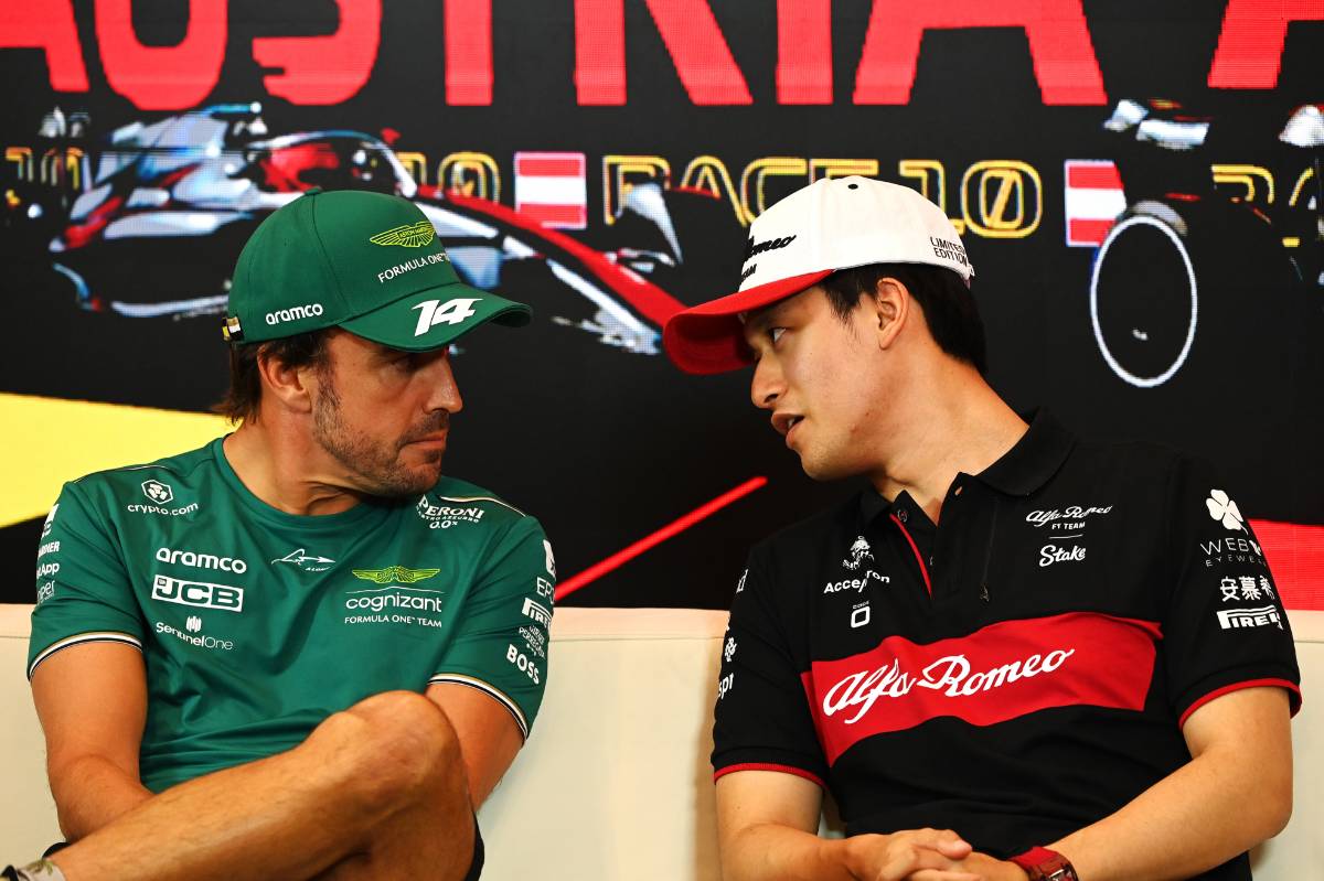 From fanboy to teammate: Zhou recalls 'surreal' Alonso moment