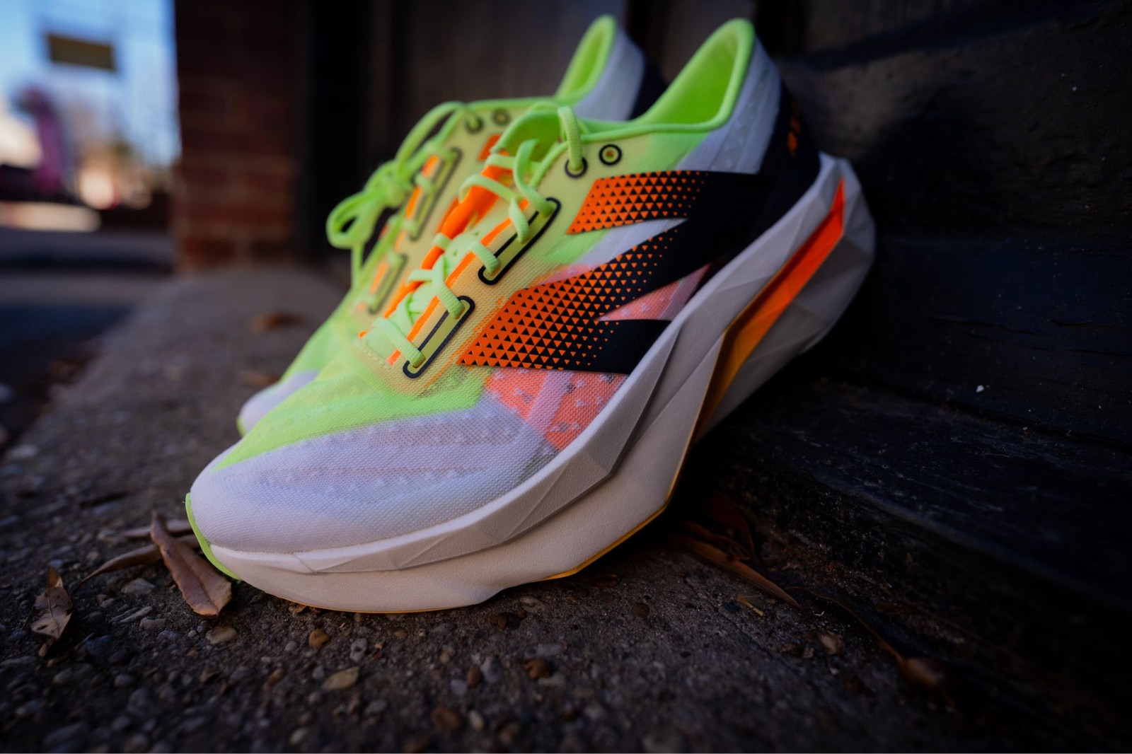 New Balance SC Elite v4 Review: Rainbow Rolls and Rainbow Roads