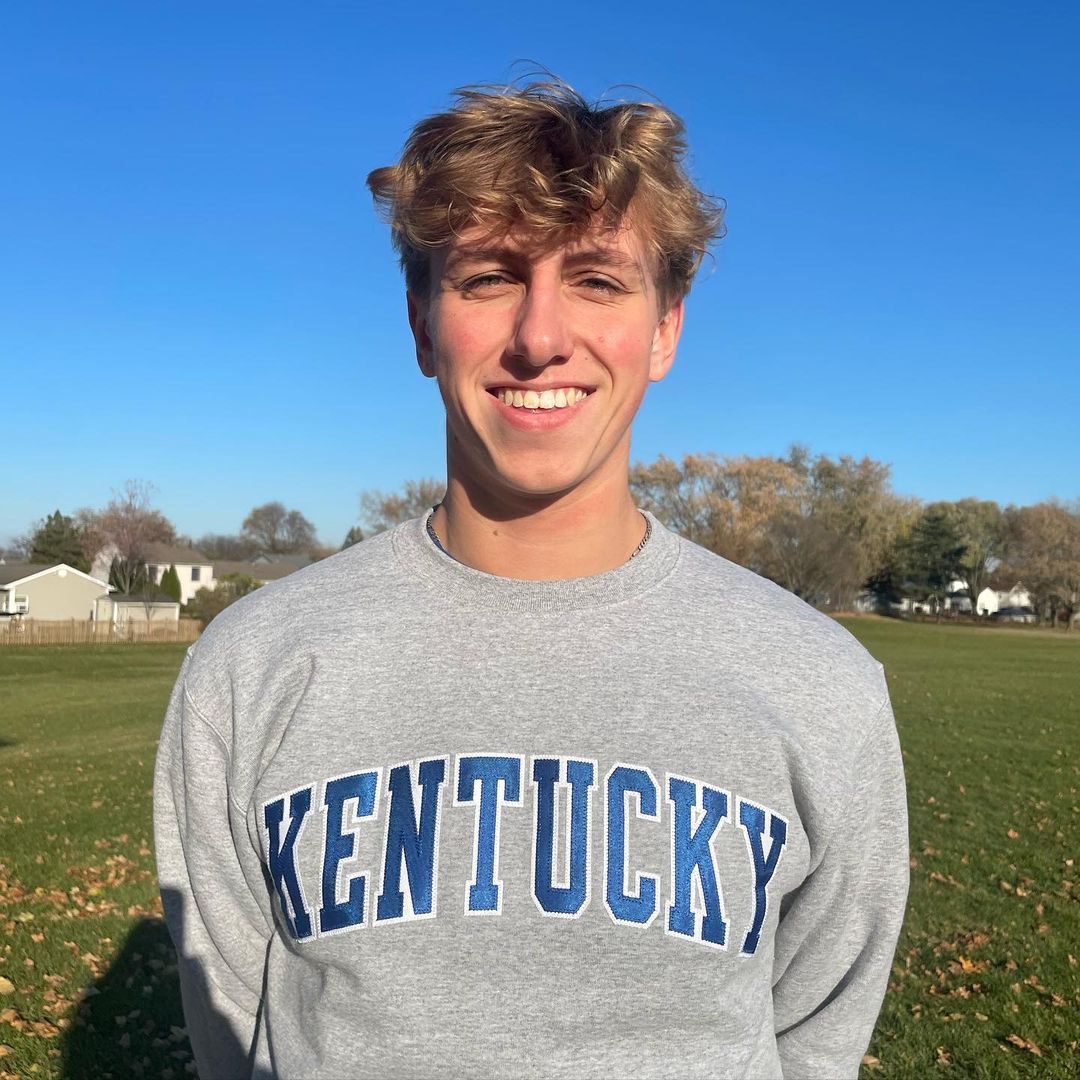 Backstroke Specialist Szymon Mieczkowski Sends Late Commitment to Kentucky for 2024