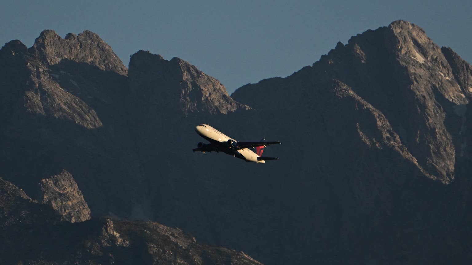 Delta Airlines Expanding Service to Top Ski Destinations Delta Airlines Expanding Service to Top Ski Destinations