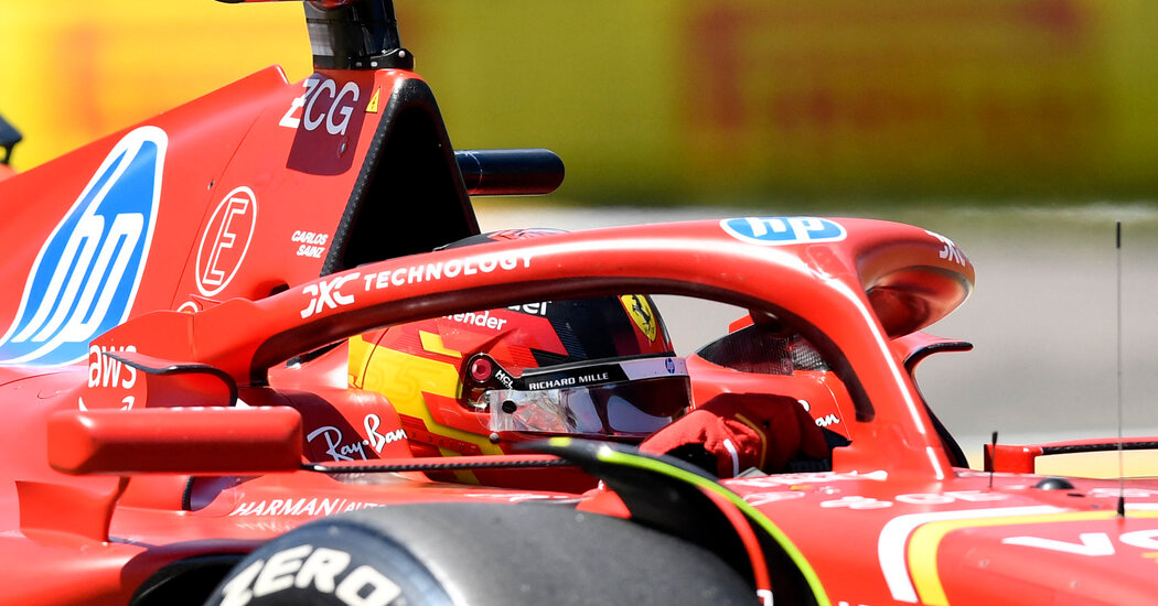F1: Carlos Sainz Continues to Look for a Seat