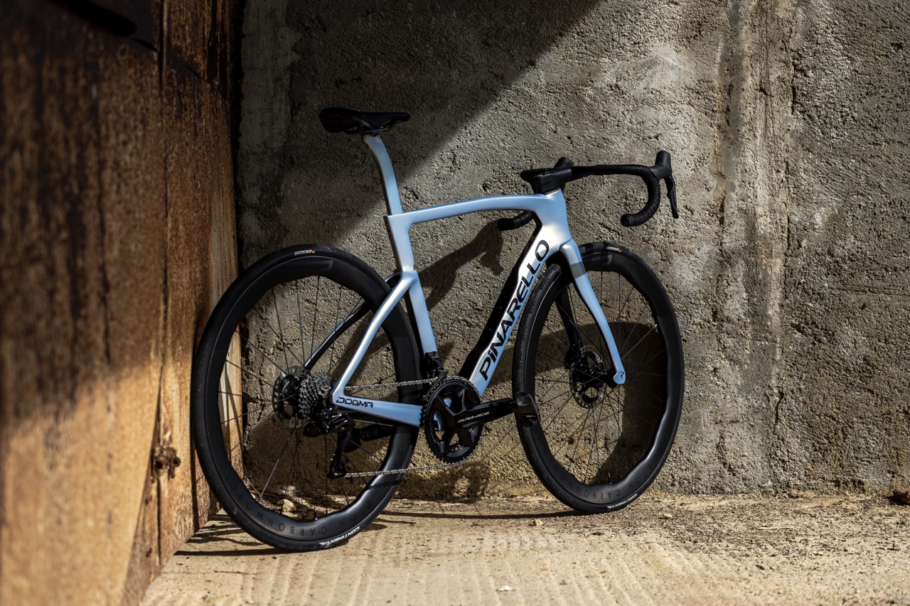 New Pinarello Dogma F is Lighter but Places Higher Emphasis on Aerodynamics New Pinarello Dogma F is Lighter but Places Higher Emphasis on Aerodynamics