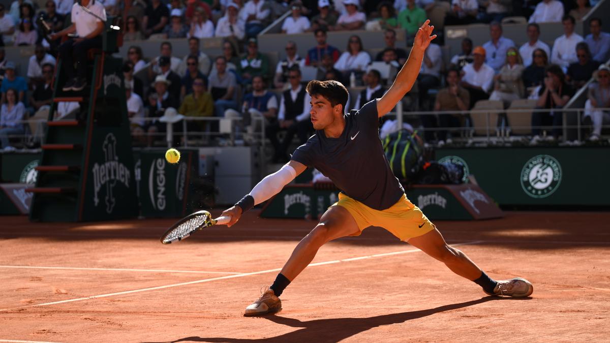 French Open | Alcaraz, Zverev battle hard to set up tantalising men’s final