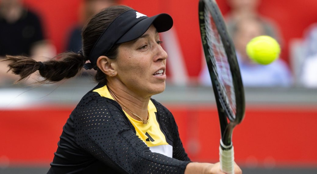 Pegula saves 5 match points to beat Kalinskaya in Berlin final