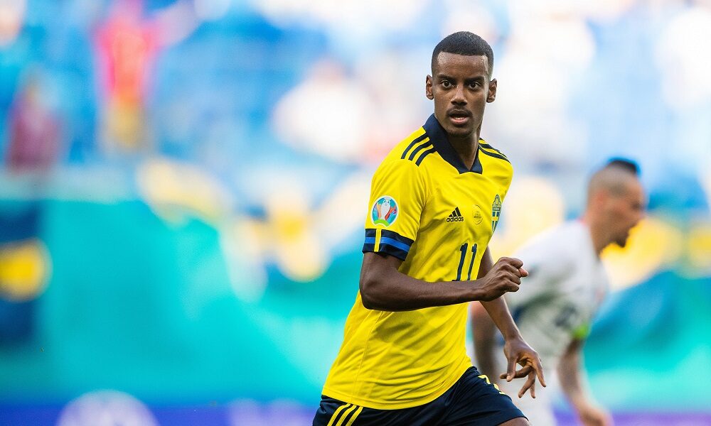 Tottenham submit bid to seal audacious swoop to sign £115m star this summer – journalist
