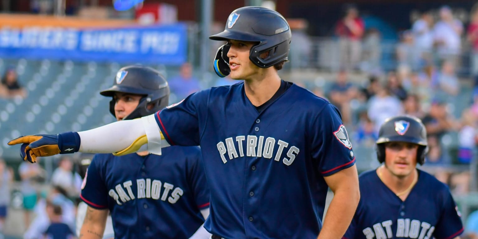 Jones' confidence evident in multihomer game with career-high 7 RBIs