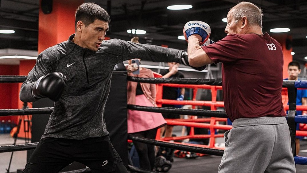 Breaking Down Dmitry Bivol’s Style Of Boxing