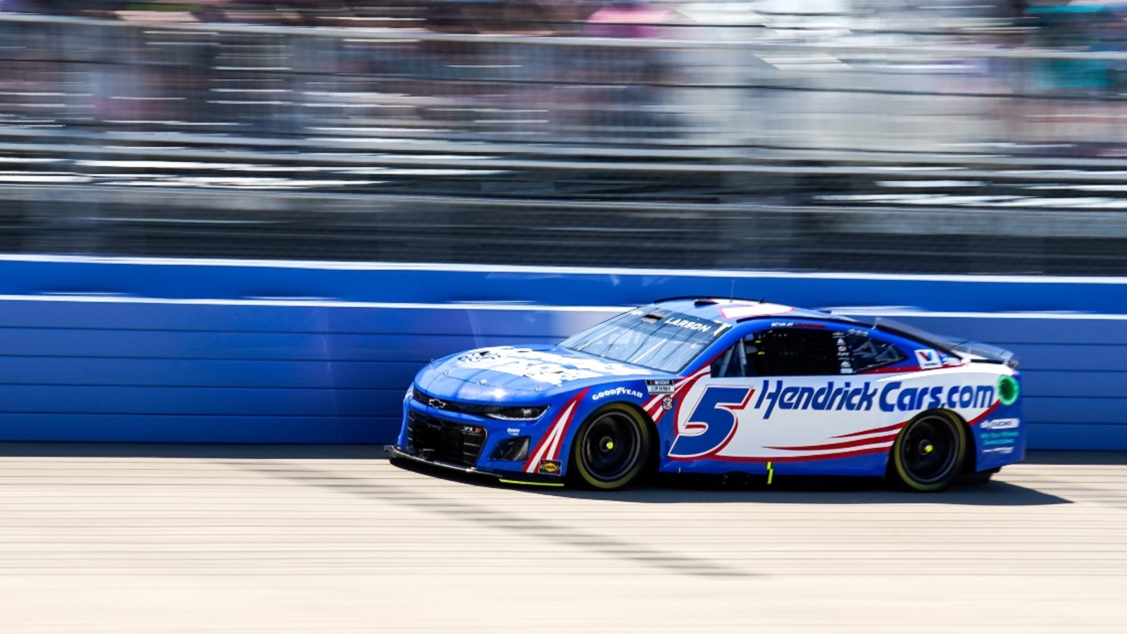 Denny Hamlin: Kyle Larson ‘was out of control’ in wreck with Ross Chastain