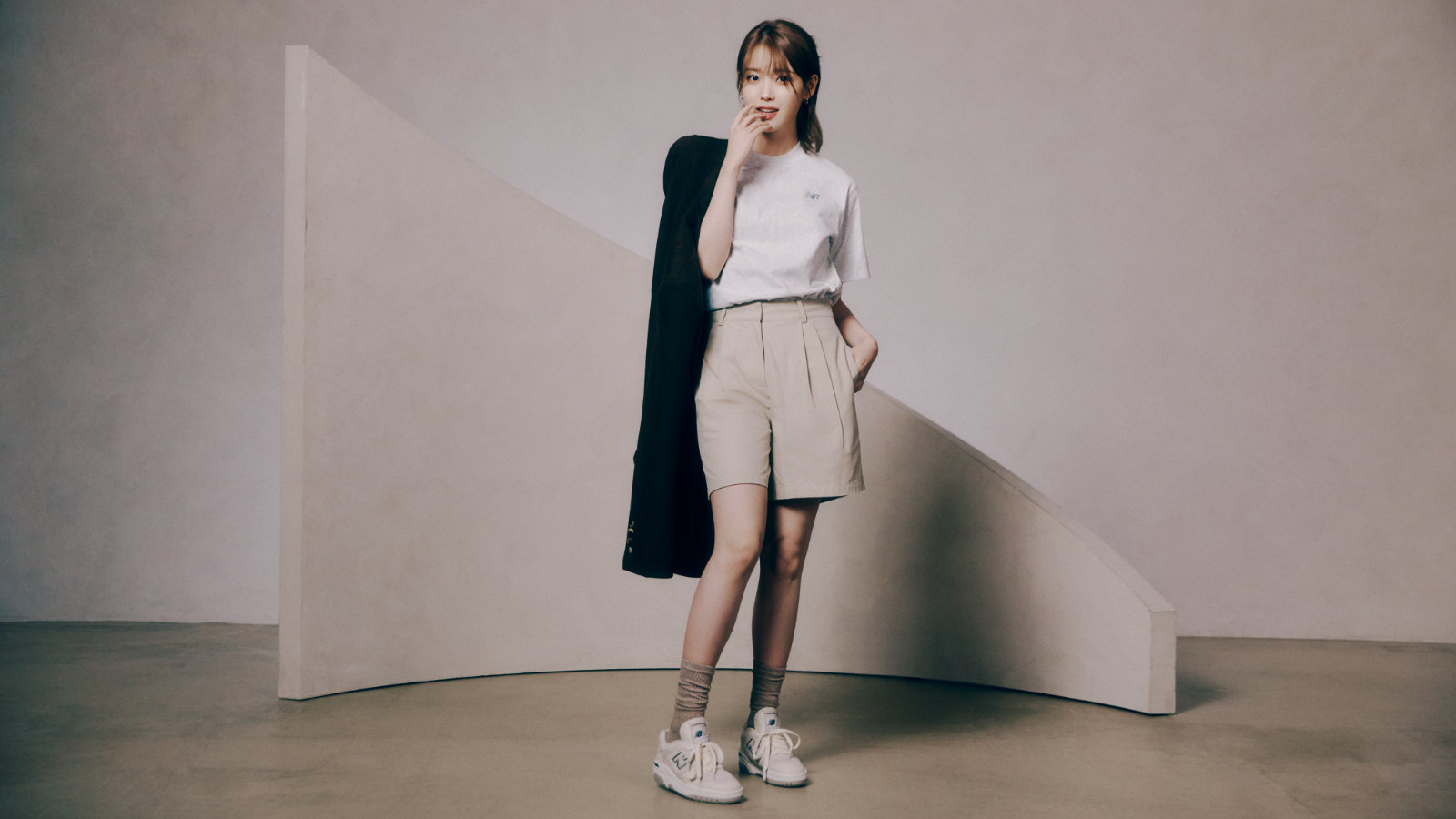 Why Grey Might Be the Best Colour for Running