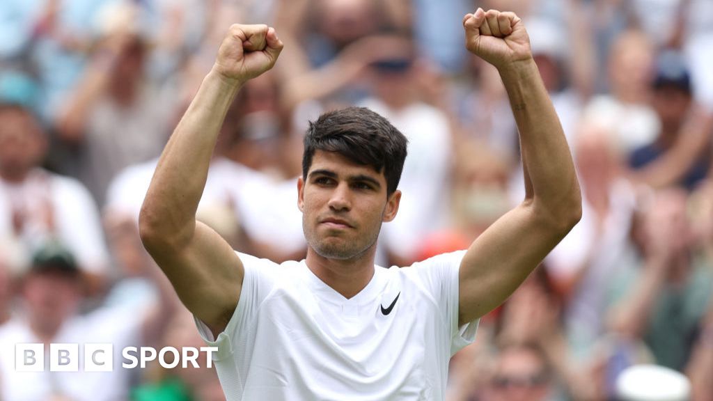 Defending champion Alcaraz entertains in win over Vukic