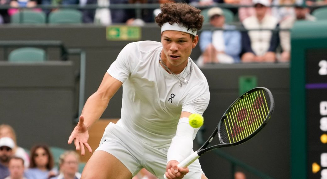 Ben Shelton wins another 5-setter to match Dad at Wimbledon Ben Shelton wins another 5-setter to match Dad at Wimbledon