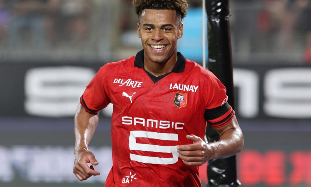 Tottenham steal march on Man Utd after opening talks to sign Ligue 1 star – report Tottenham steal march on Man Utd after opening talks to sign Ligue 1 star – report