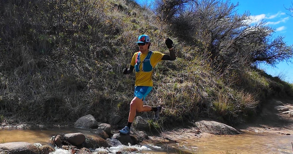 2024 UltrAspire Round Up Reviews: Spry 4.0 Race Vest,  Synaptic 2.0 Waist Pack,  ISO Versa 2.0 Handheld , 550 Race 2.0 Handheld