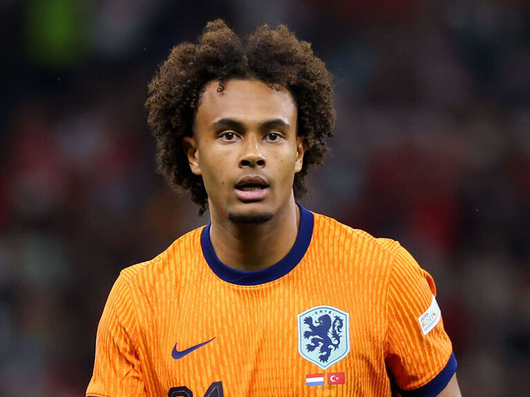 Report: Man Utd strike €40M deal to sign Zirkzee from Bologna
