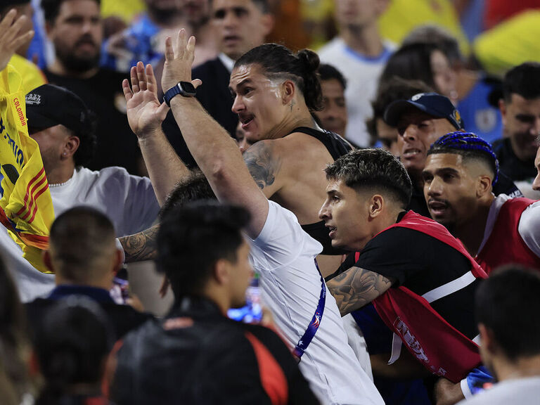 Watch: Nunez, Uruguay players fight with Colombia fans in stands