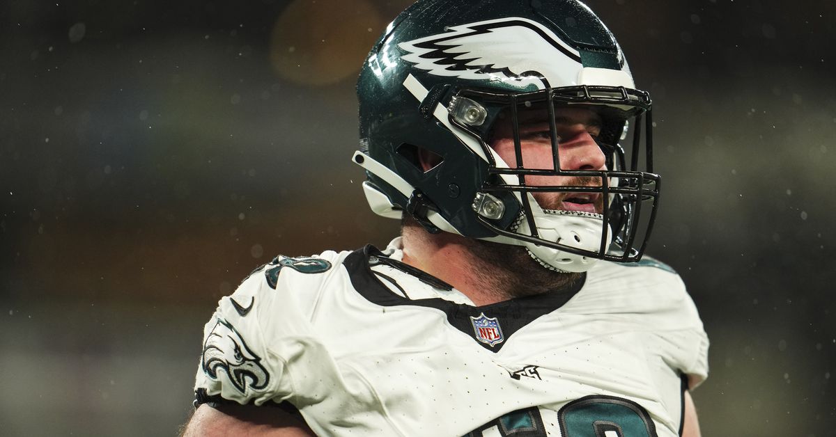The Linc – NFL coach says Landon Dickerson is “the best run-pass combo guard in the league”