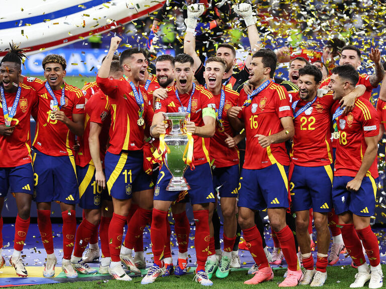 Spain wins 4th Euro title as late goal breaks England's heart