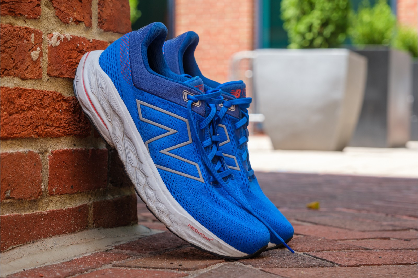 New Balance Fresh Foam 860v14 Review: Soaring Stability Plane