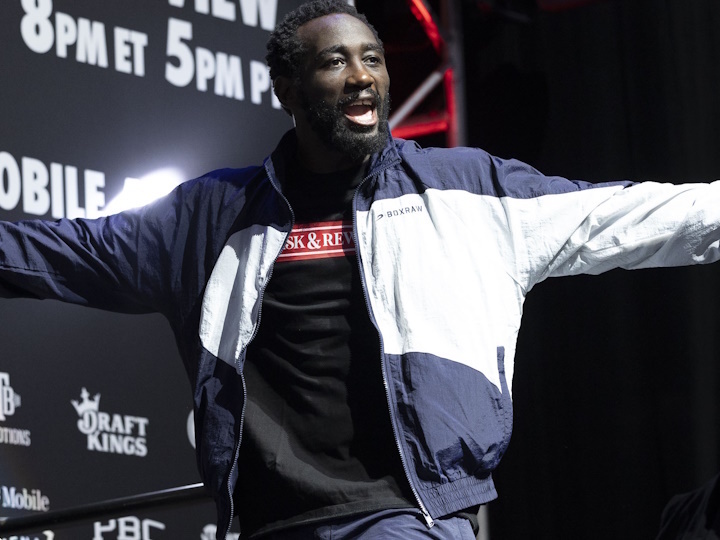 Terence Crawford says Canelo Alvarez at 168lbs ‘makes the most sense’ Terence Crawford says Canelo Alvarez at 168lbs ‘makes the most sense’