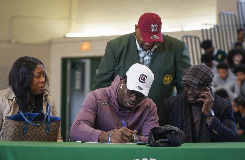 Essential Steps for High School Football Players to Succeed in the Early Signing Period