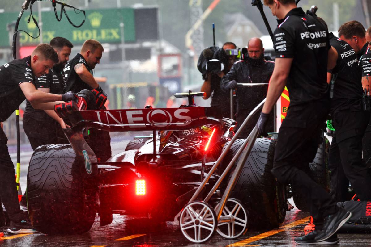 Lack of extra set of inters 'cost Hamilton front row shot'