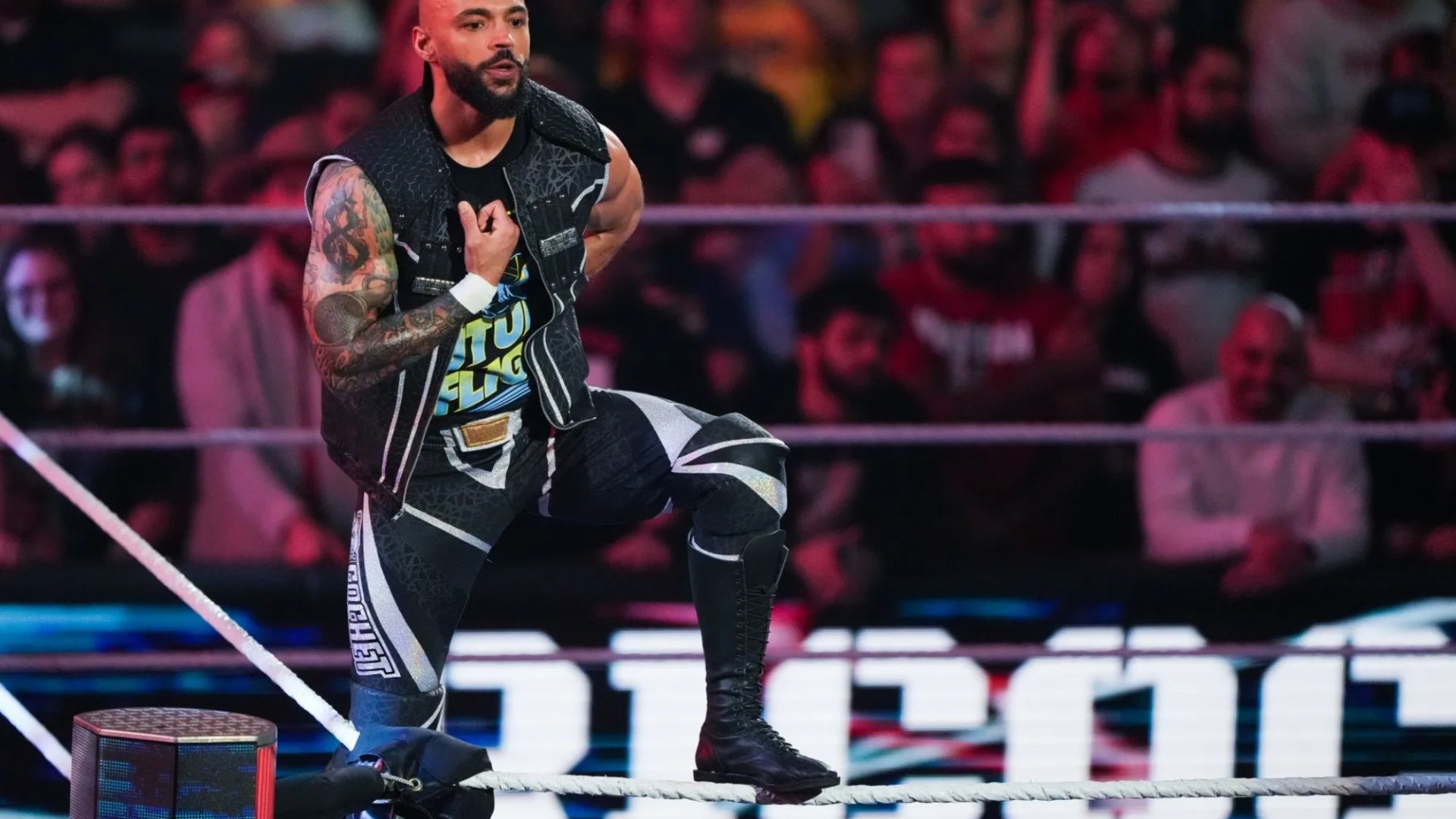 WWE star and Logan Paul rival ‘written off’ TV after achieving never-before-seen feat