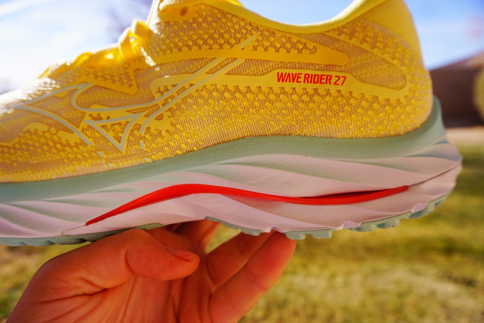 Mizuno Wave Rider 27 Shoe Review