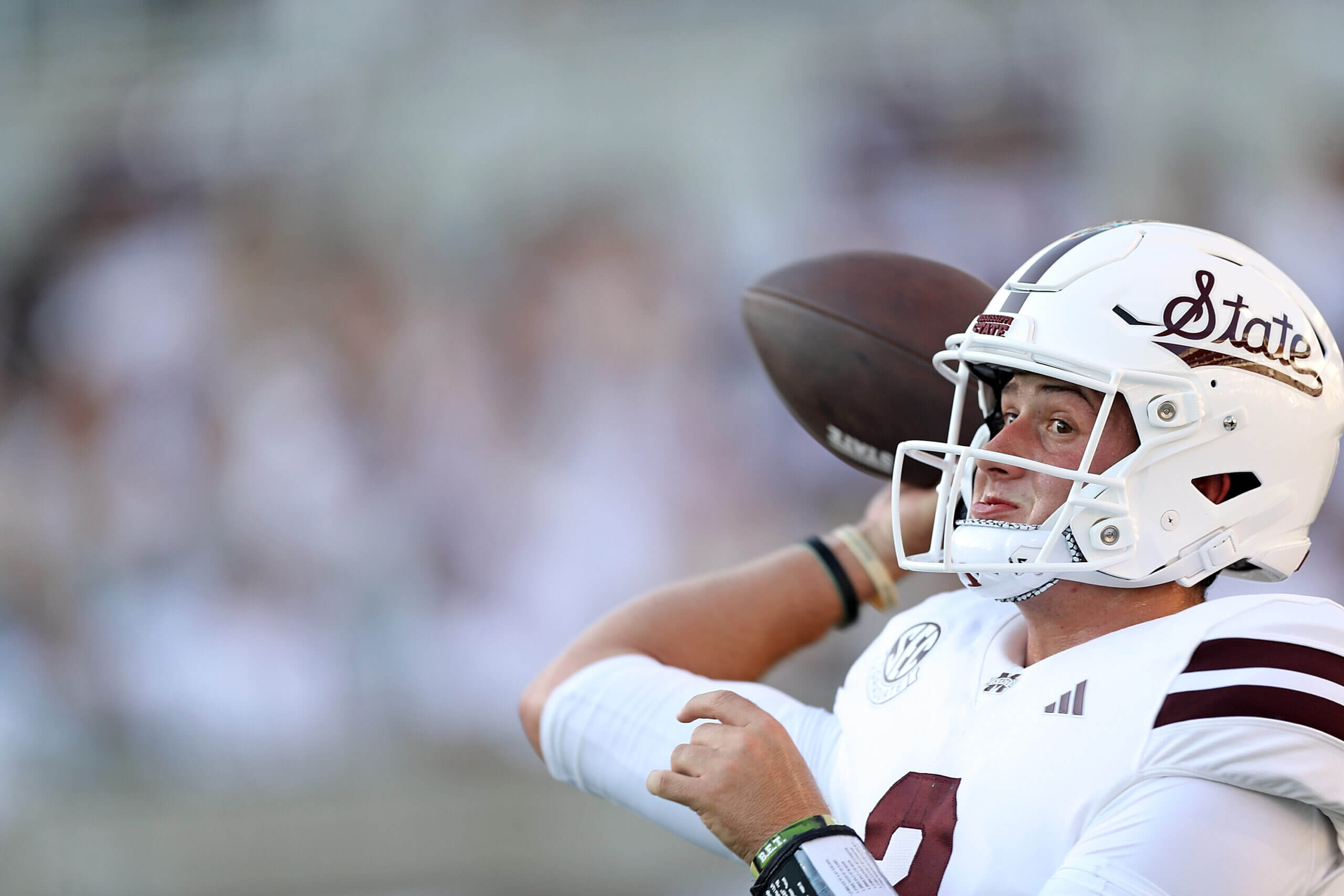 Washington QB Will Rogers re-entering transfer portal after DeBoer leaves for Alabama