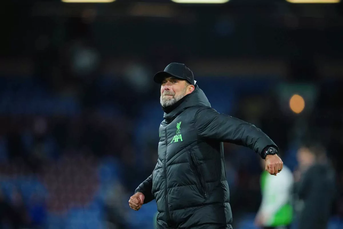 Boxing Day: Liverpool goes top of the Premier League after 2-0 win against Burnley