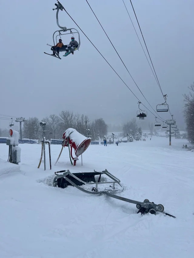 Chair Falls From Lift at Bittersweet, Michigan