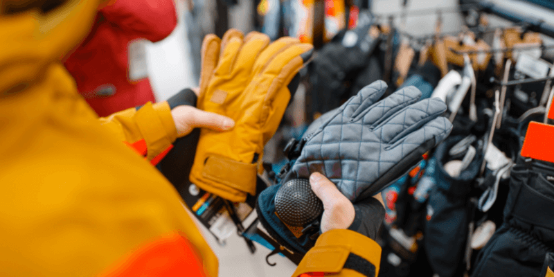 How Should Ski Gloves Fit