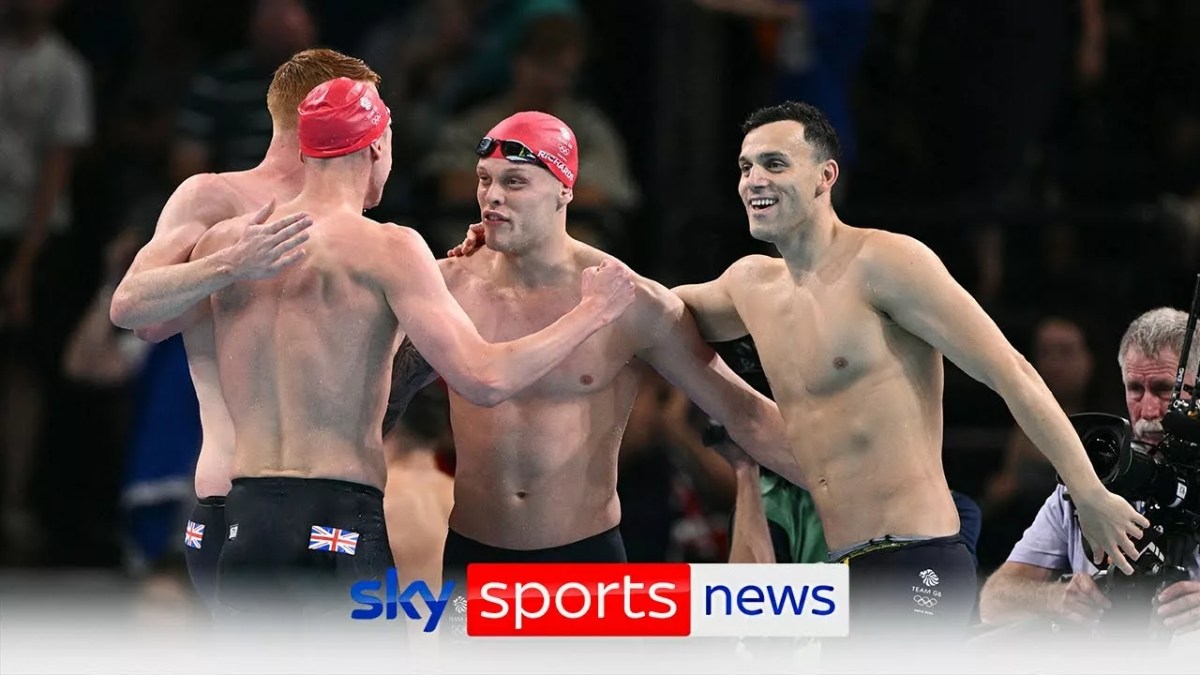 Team GB Win Men’s 4x200m Freestyle Relay Gold | Sky Sports News