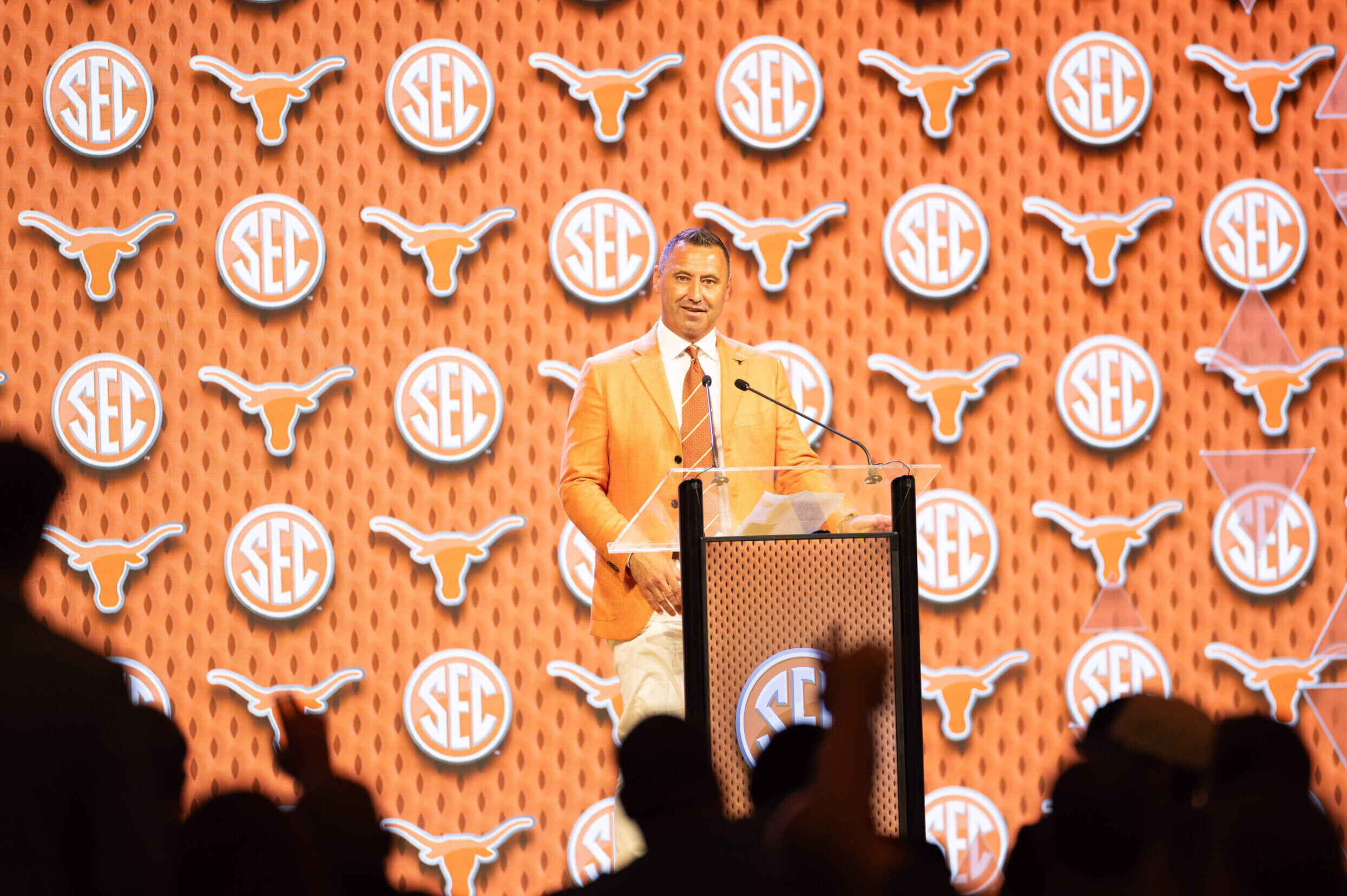 SEC football standings chaos? Messy scenarios abound in 16-team league 