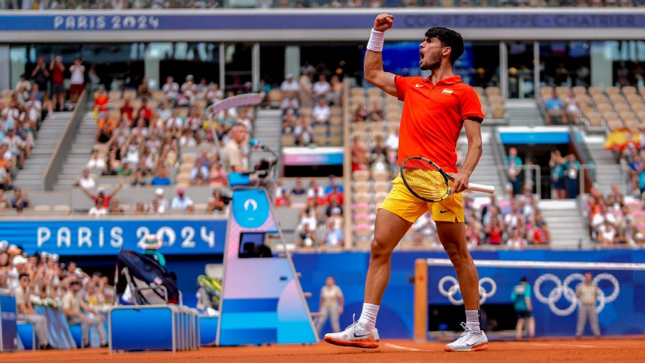 Alcaraz youngest in Olympic semis since Djokovic