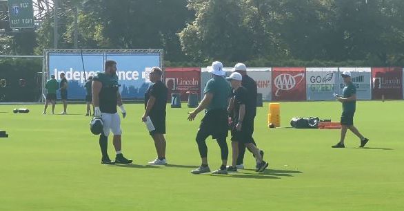 Jason Kelce couldn’t stay away from Eagles’ training camp