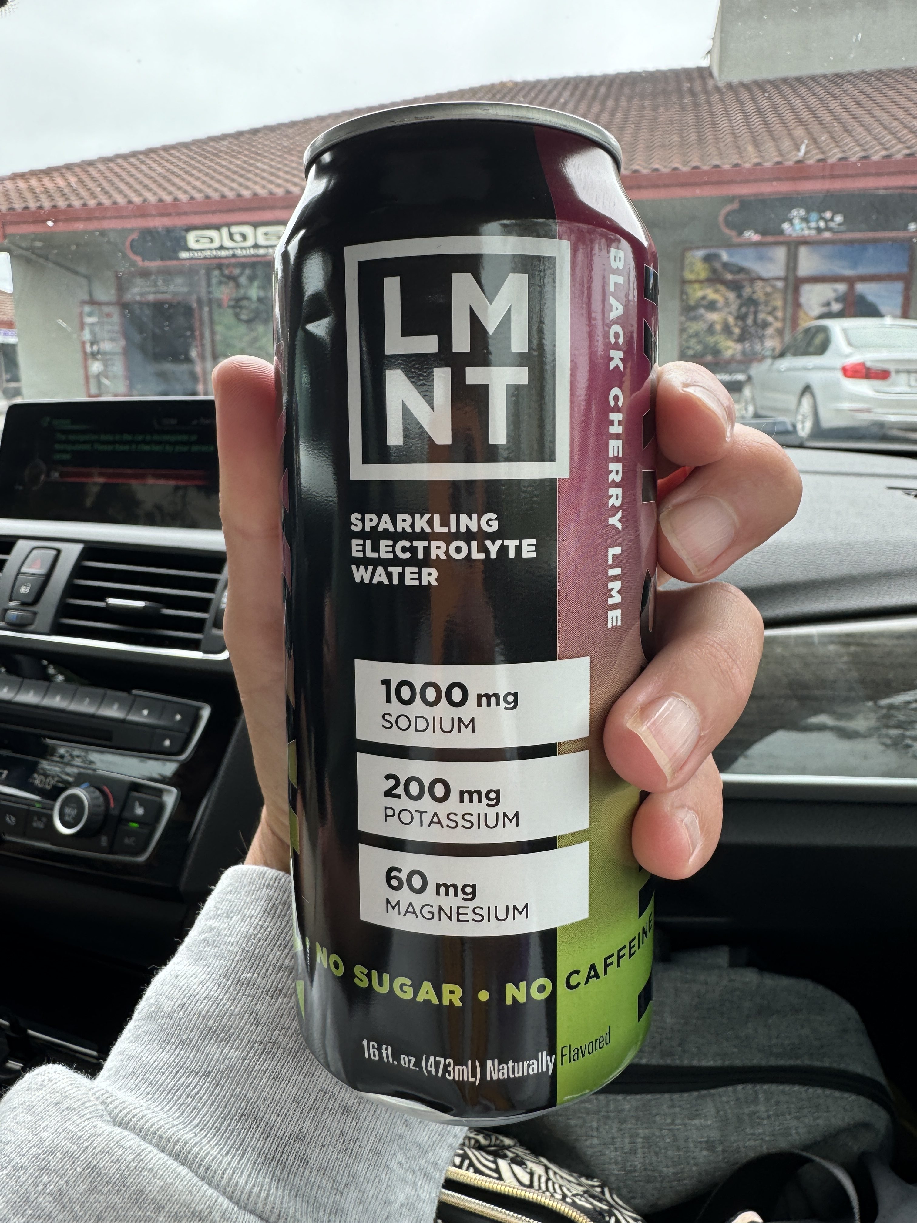 LMNT Sparkling Electrolyte Water Drink Review LMNT Sparkling Electrolyte Water Drink Review