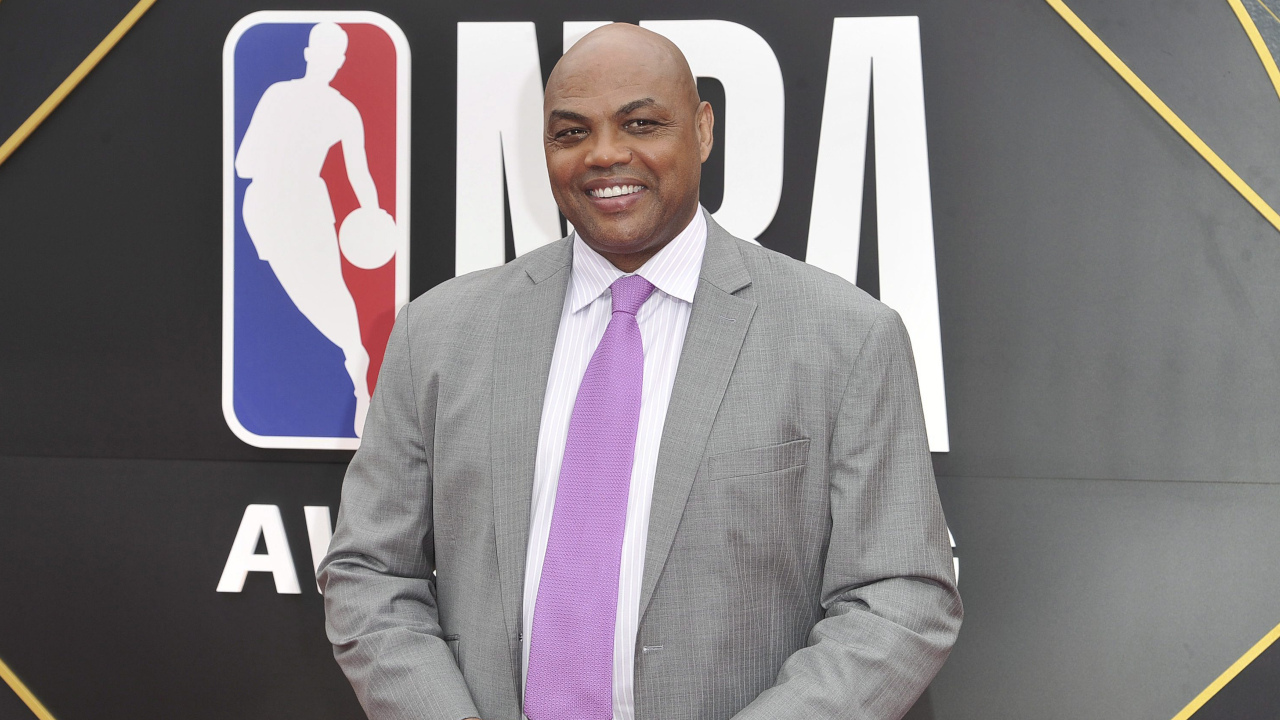 Charles Barkley says he’s not retiring, will remain with TNT