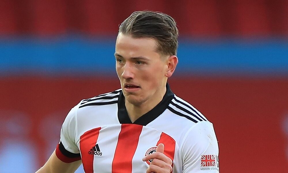 Man Utd hold talks to sign £17m star with club ready to do deal