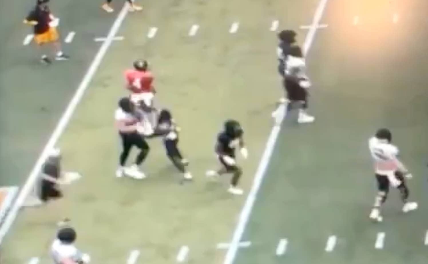 Video: Crazy Fight Breaks Out At College Football Practice