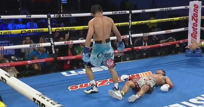 Leo flattens Lopez with Knockout of the Year candidate, claims featherweight gold