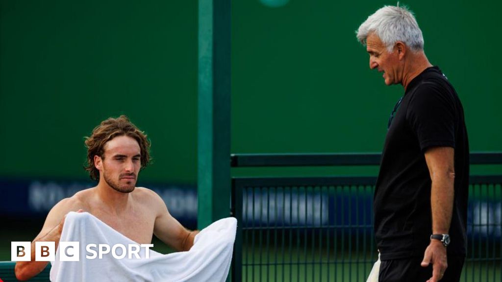 Tsitsipas halts coaching partnership with father