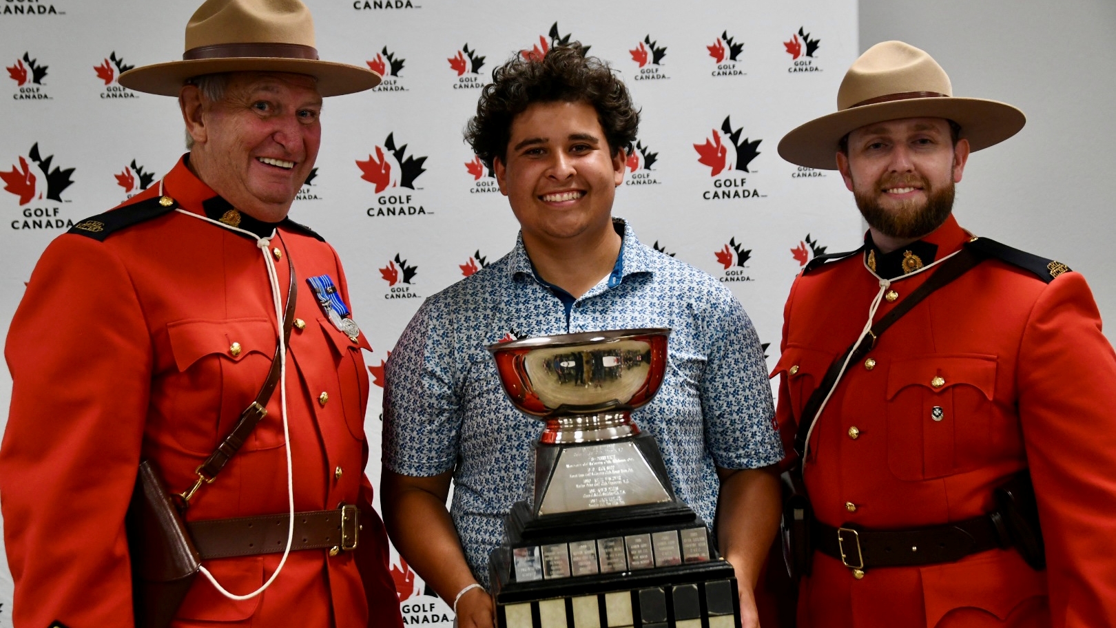 Isaiah Ibit comes from behind to win the 2024 Canadian Junior Boys Championship Isaiah Ibit comes from behind to win the 2024 Canadian Junior Boys Championship