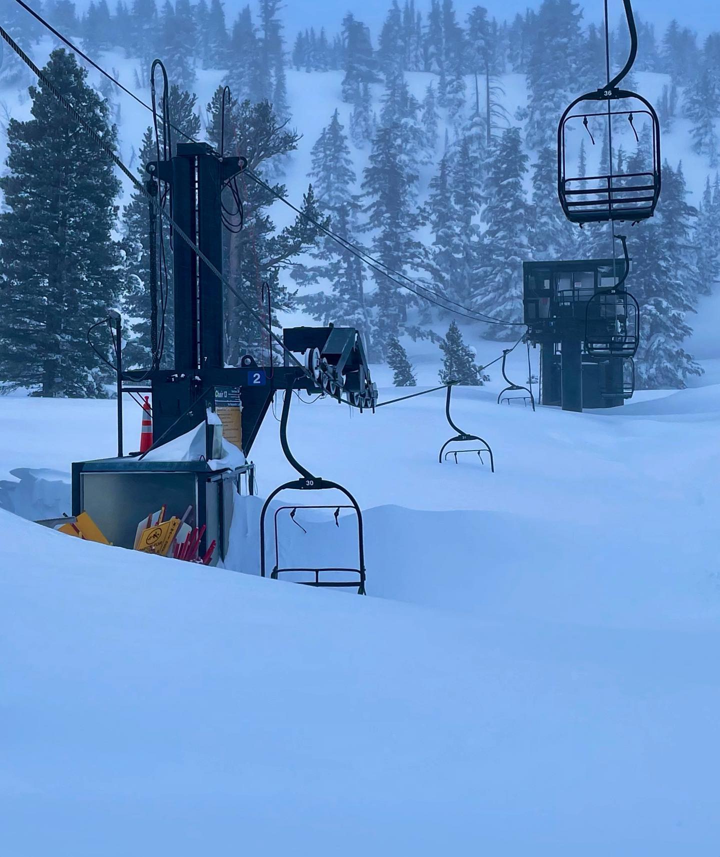 Survey Finds 87% Of Skiers Book Based on Snow Certainty