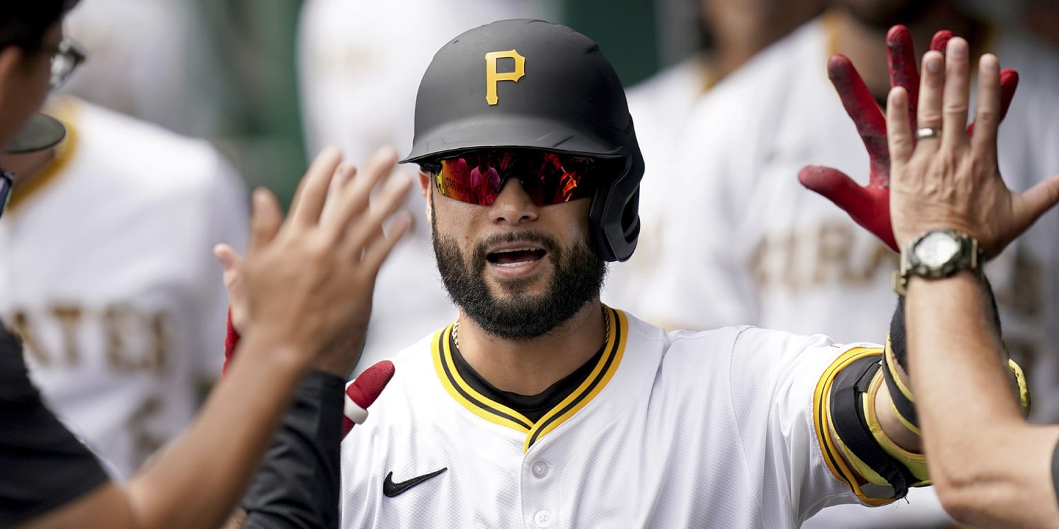 Kiner-Falefa bringing energy, leadership to 'special' Bucs club